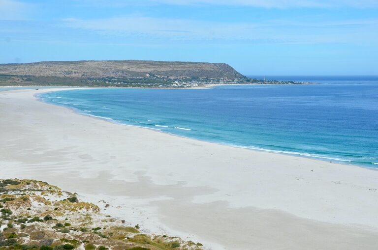 Wide white sands and turquoise water at Noordhoek Beach
